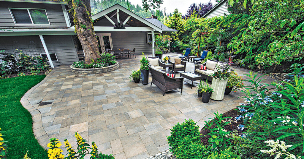Paver Patio design & Installation contractor in New Jersey- Cutom Pool Pros